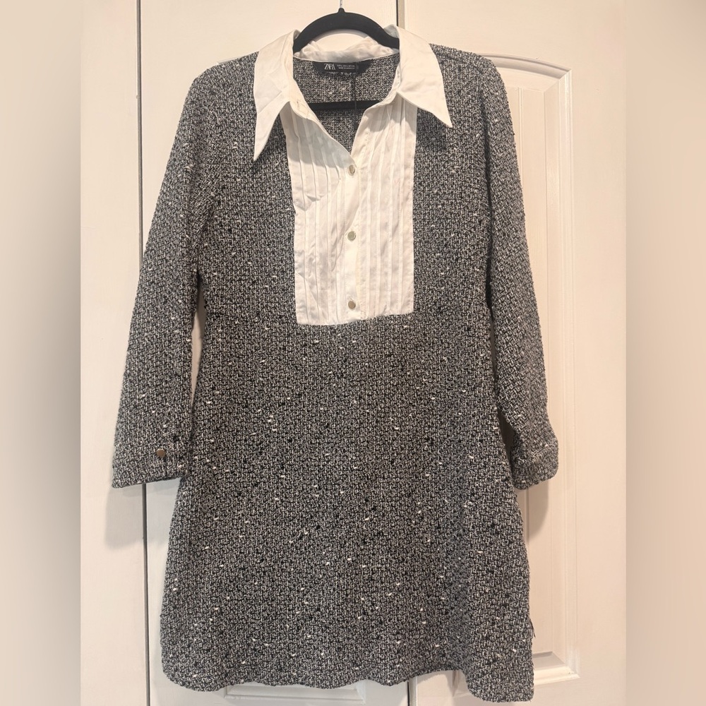 Chic Zara Dress in Black and White